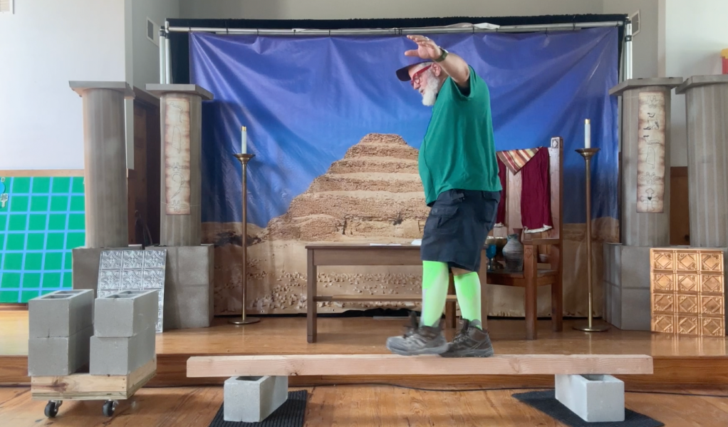 Keep Your Eyes On Jesus (OBJECT&nbsp;LESSON)